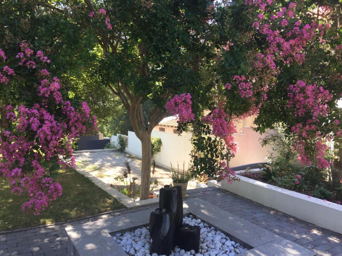 Les Hortensias Lantosque Luaran gambar